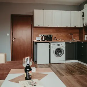 Tyulev 2 Апартаменты Варна